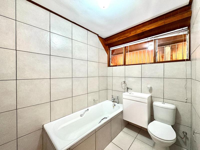 To Let 3 Bedroom Property for Rent in Gordons Bay Western Cape